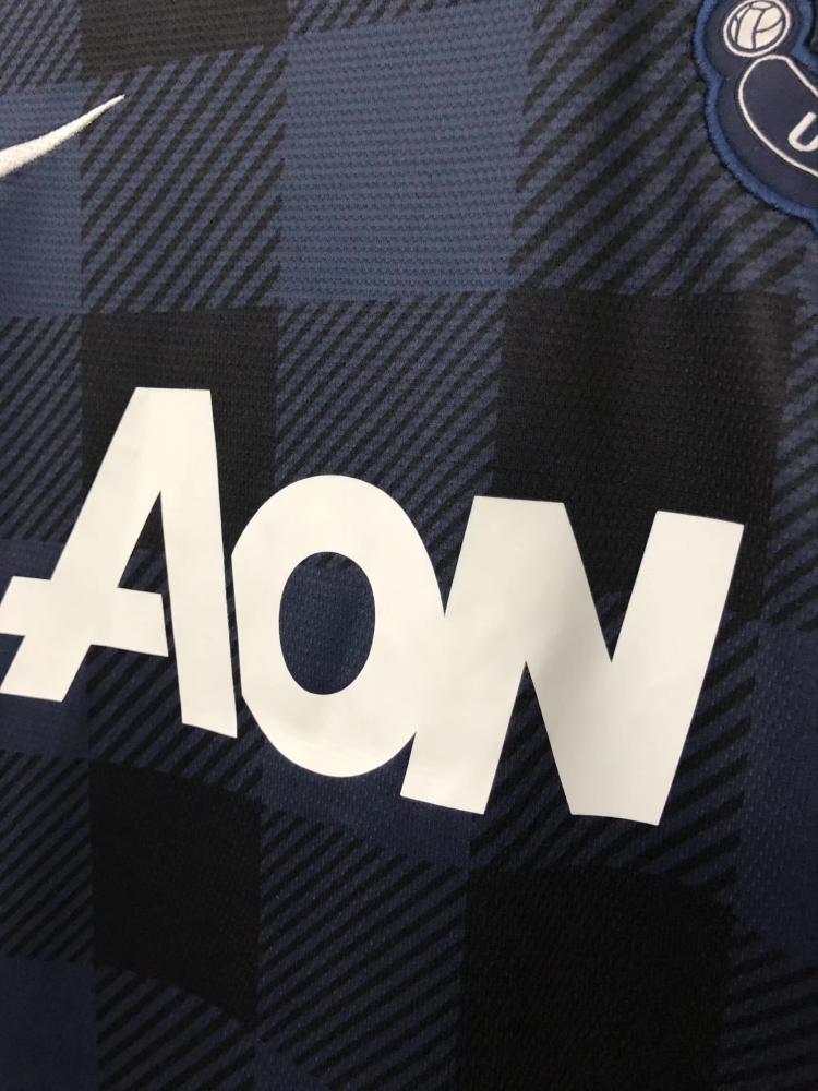 Manchester United kit for the 2013-2014 season, black