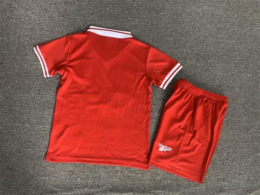 طقم ليفربول موسم 1994-1996 اطفال