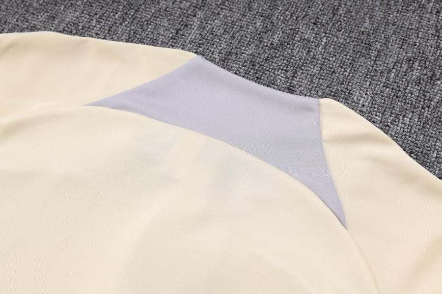 Winter training kit Tottenham 2022-2023 comes