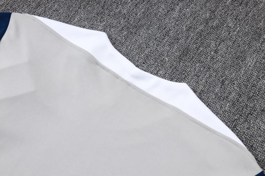 Tottenham Hotspur 2025-2026 summer training set gray