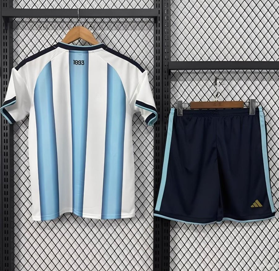 طقم منتخب الارجنتين الاساسي 2025-2026 اطفال