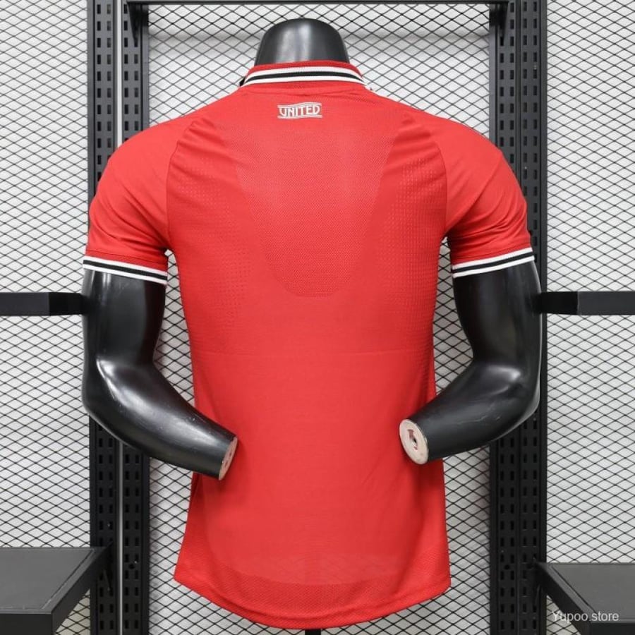 Manchester United main kit 2026-2027