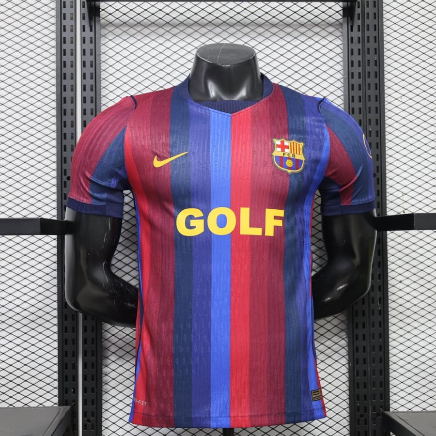 طقم برشلونة خاص في الكلاسيكو 2026-2027