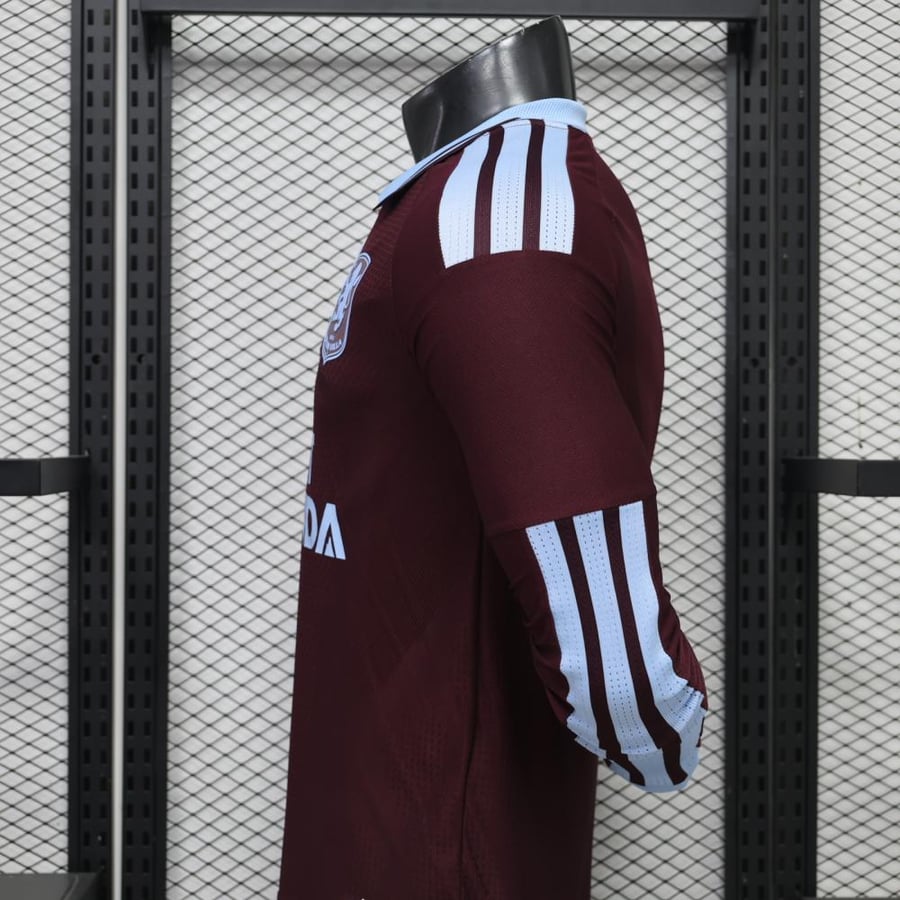 طقم استون فيلا الاساسي 2026-2027 كم طويل