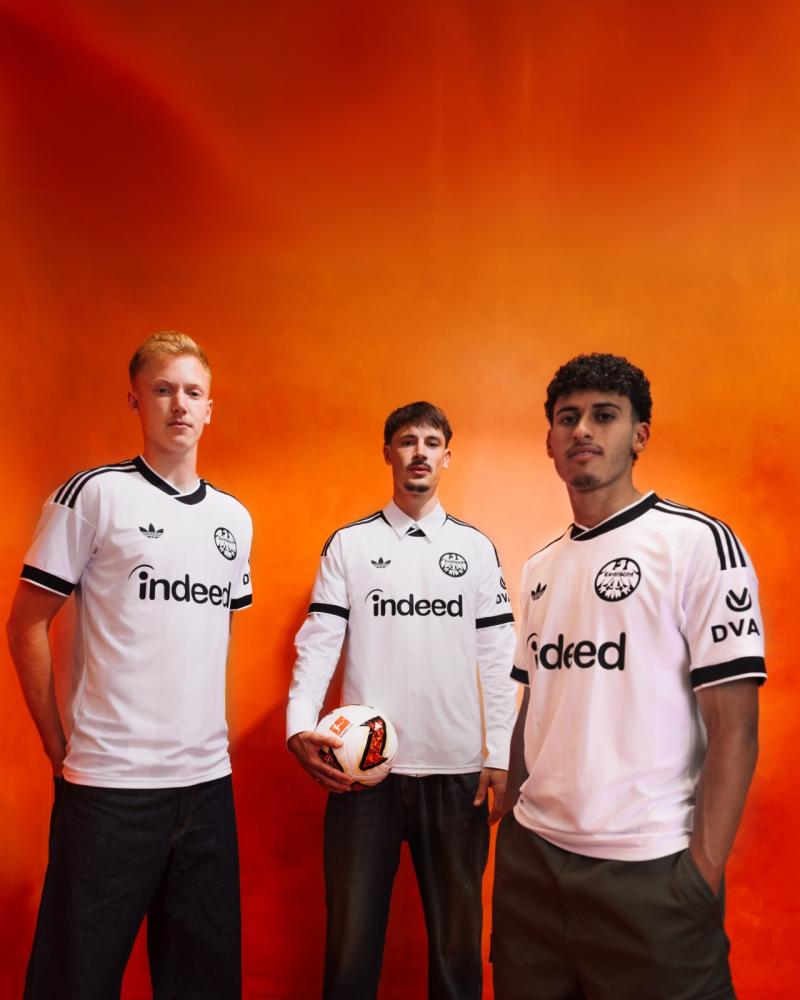 طقم فرانكفورت الاحتياطي 2026-2027