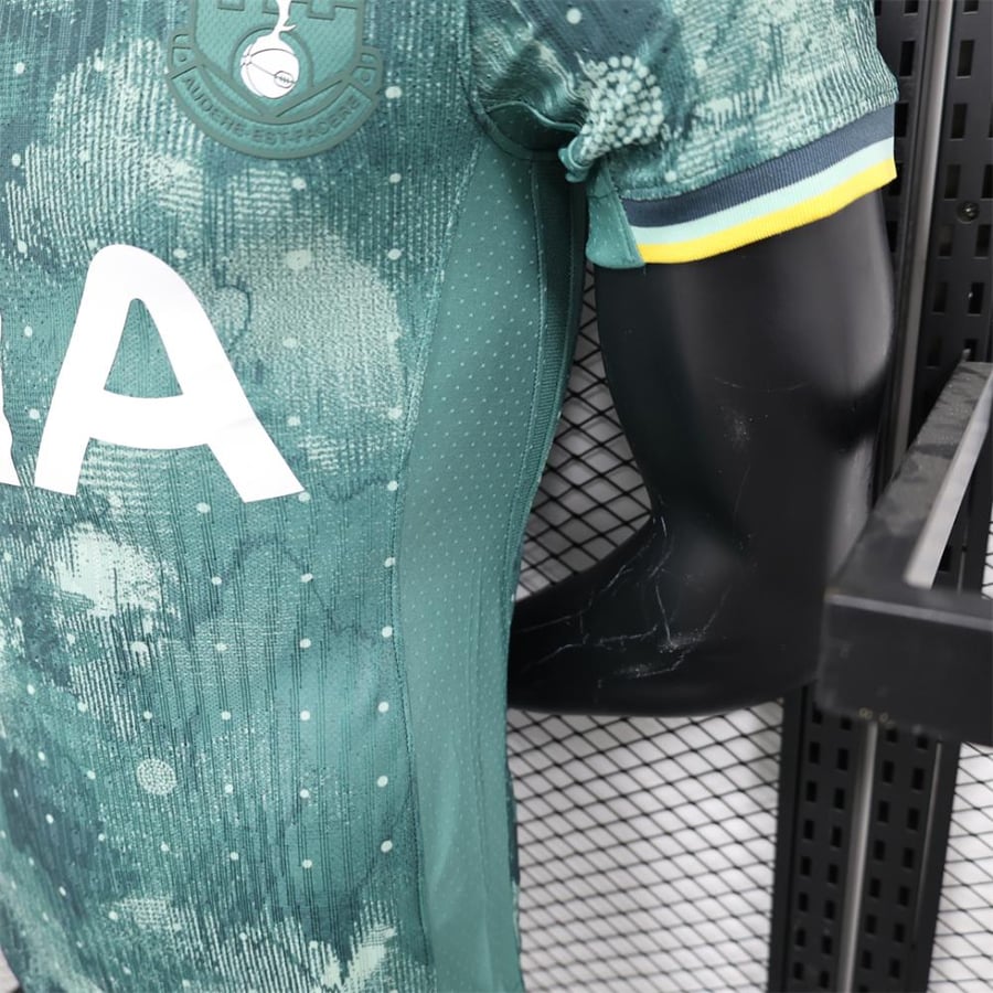 Tottenham third kit 2024-2025