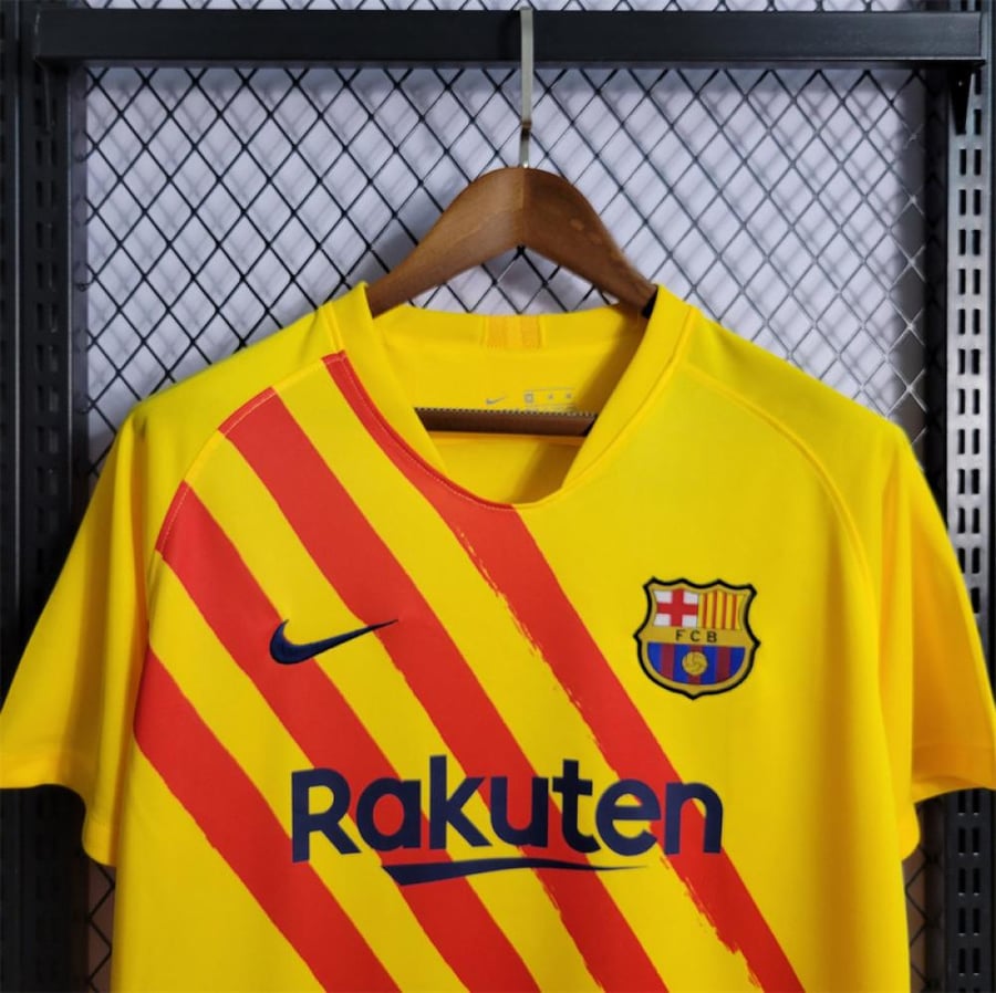 Barcelona kit 2019-2020 season yellow