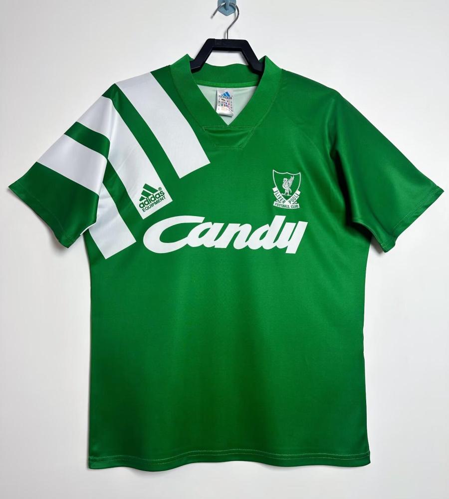 طقم ليفربول موسم 1991-1992 اخضر