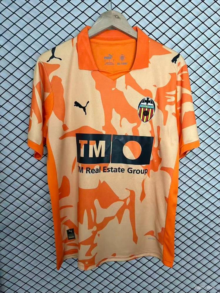 Valencia set special for the Retro Tour 2025-2026