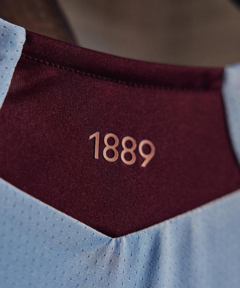 Brentford third kit 2025-2026