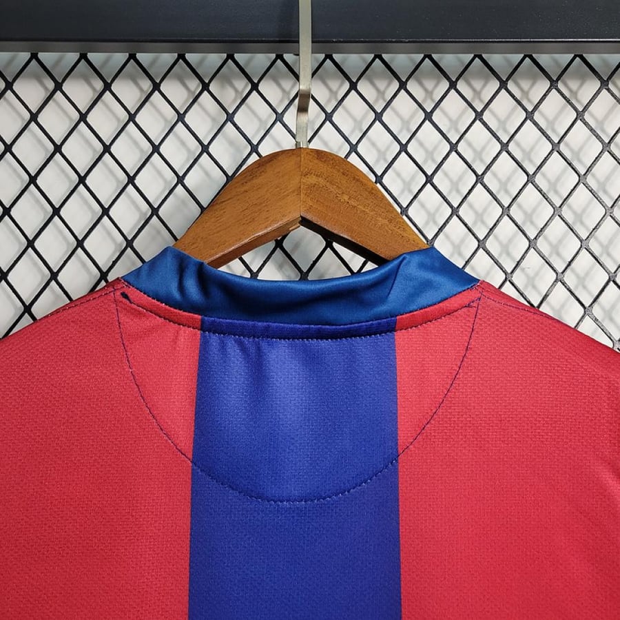 Barcelona team 2007-2008 season red