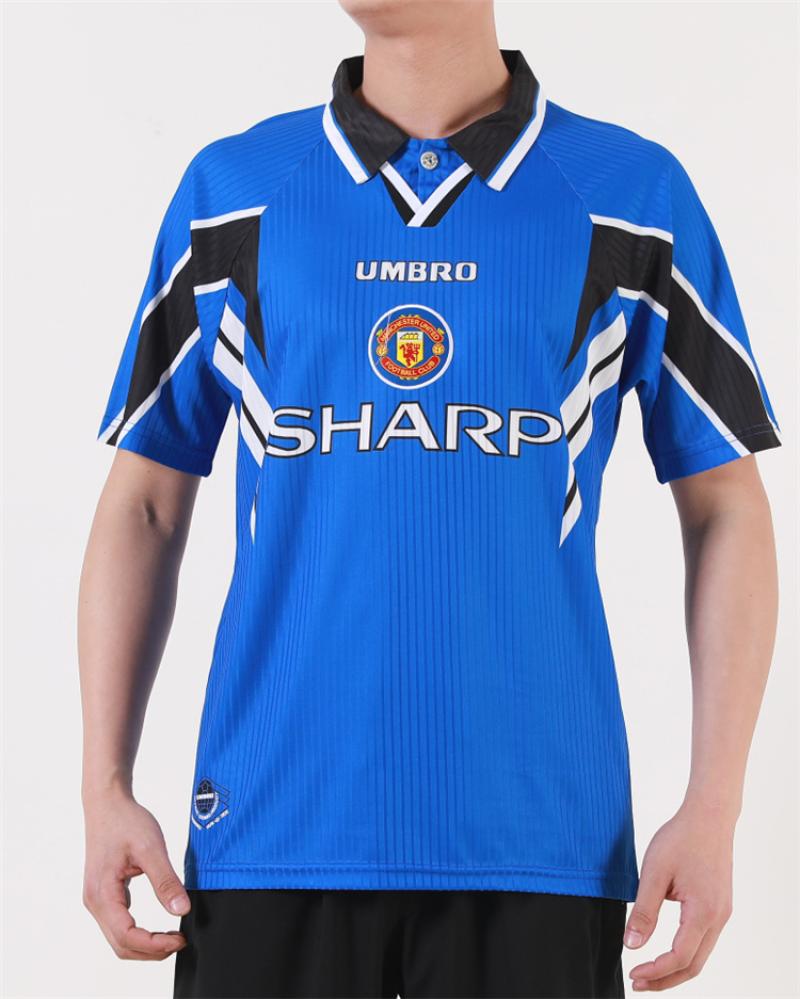 Manchester United kit for the 1996-1998 season, blue