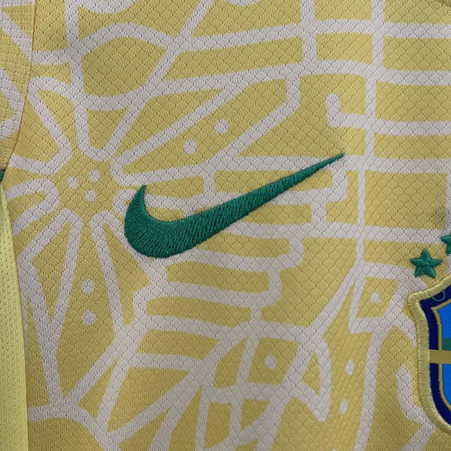 طقم منتخب البرازيل اساسي 2025-2026 اطفال