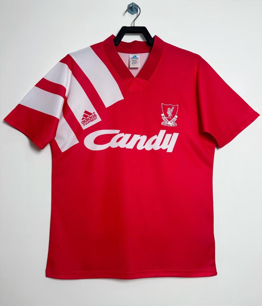 طقم ليفربول موسم 1991-1992 احمر