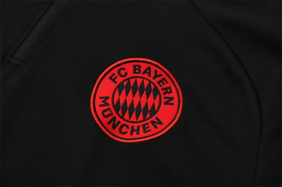 Winter training set Bayern Munich 2025-2026 black