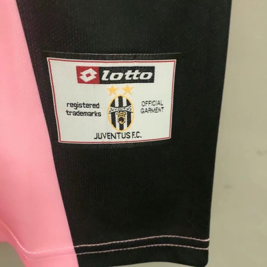Juventus team 2002-2003 pink