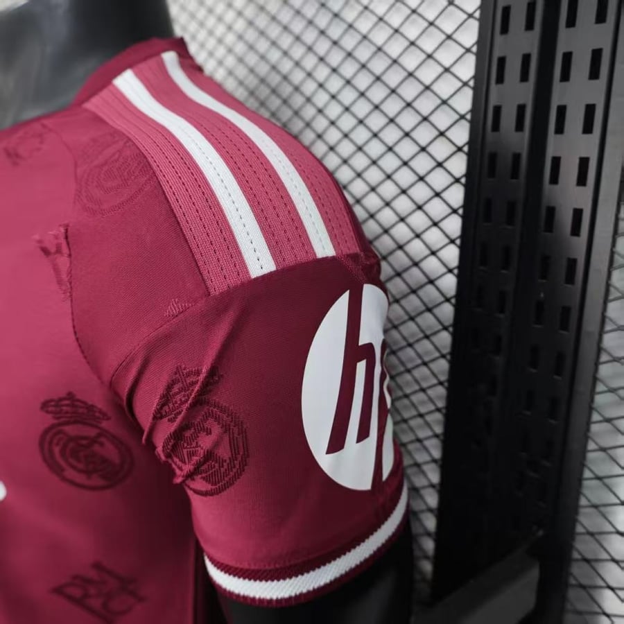 Real Madrid set, special edition 2025-2026, maroon