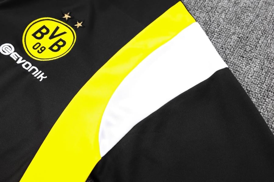 طقم تدريب شتوي بروسيا دورتموند 2023-2024 اسود