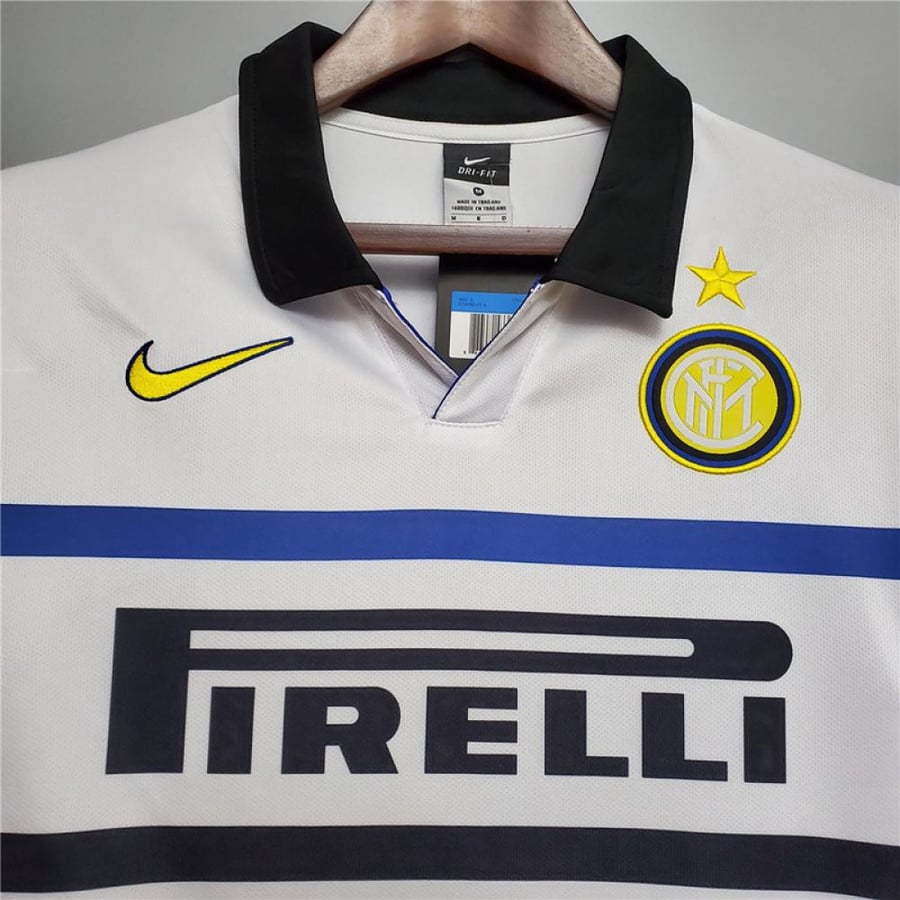 Inter Milan team season 1998-1999 white