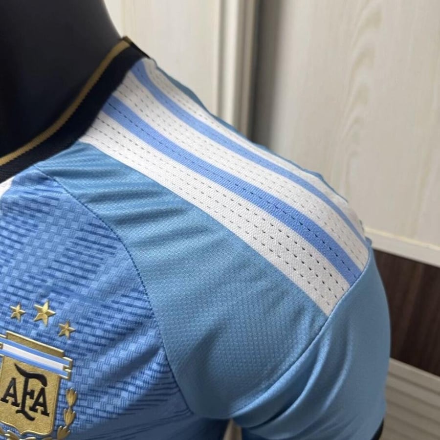 طقم منتخب الارجنتين الاحتياطي خاص في اعتزال ميسي
