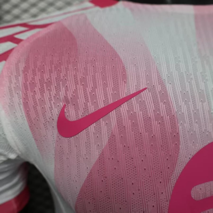 Barcelona set, special edition 2025-2026, pink