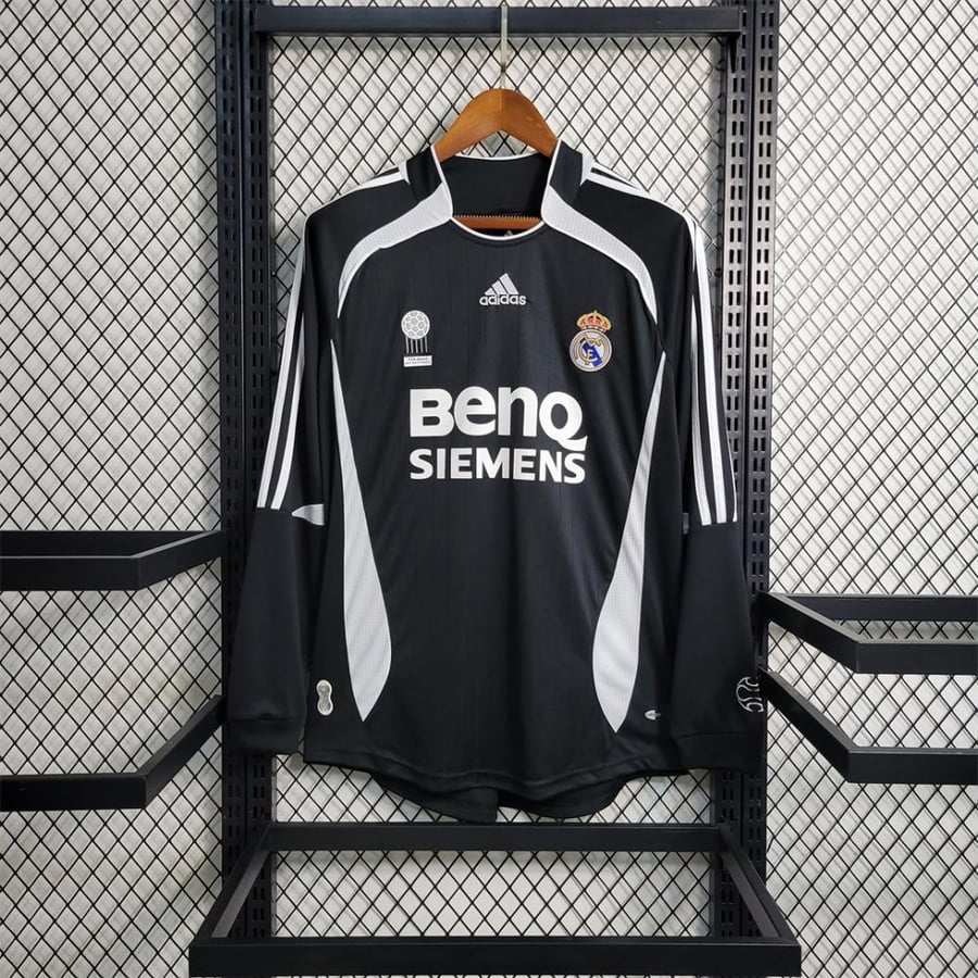 طقم ريال مدريد موسم  2006-2007 اسود كم طويل