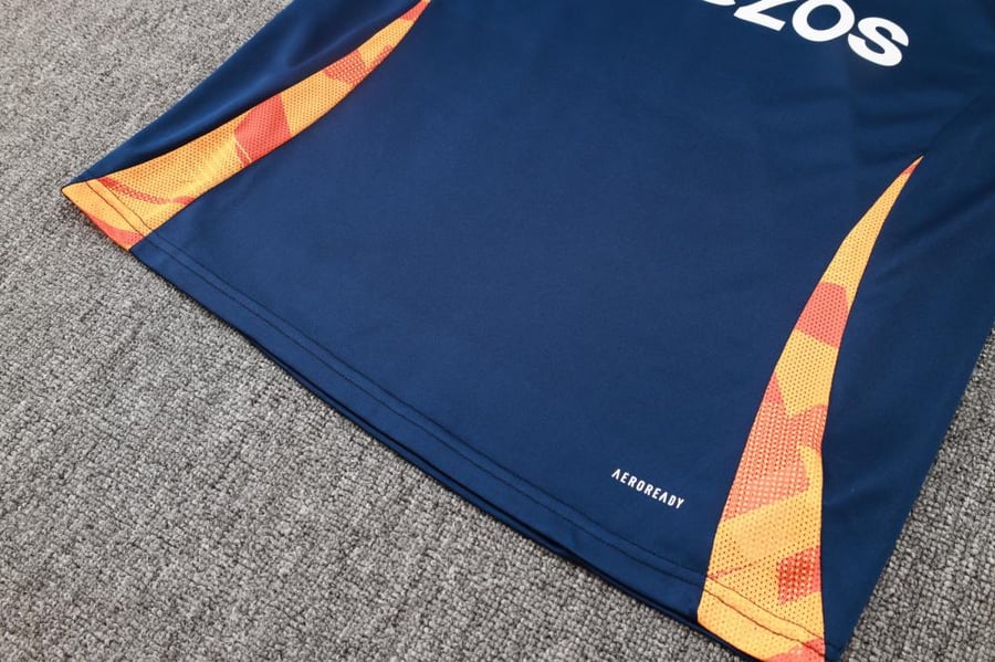 Manchester United 2024-2025 winter training set navy