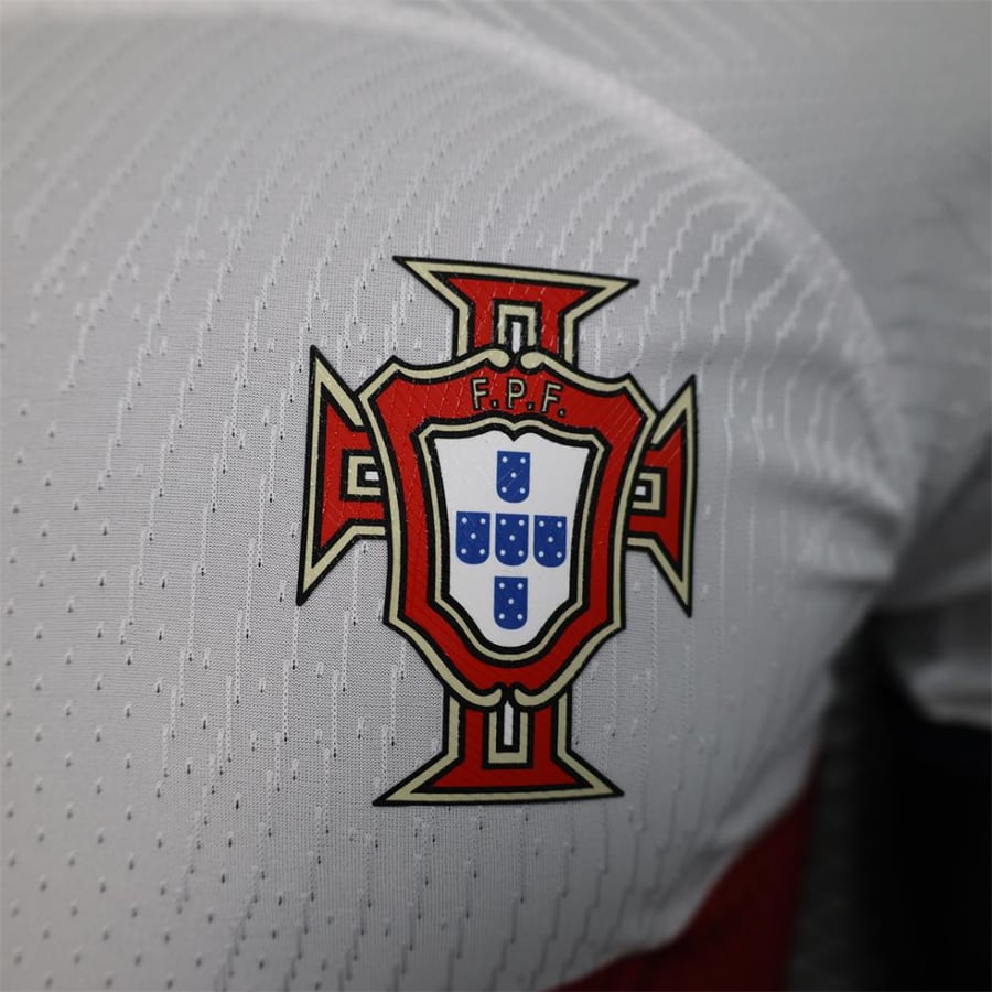 تيشيرت منتخب البرتغال موسم 2022 ابيض