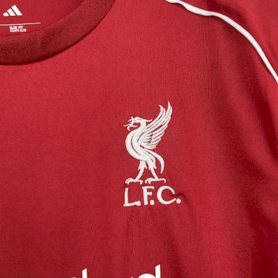 طقم ليفربول الاساسي 2025-2026 مقاس جامبو