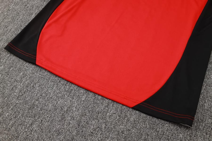 Manchester United 2024-2025 summer training polo set red