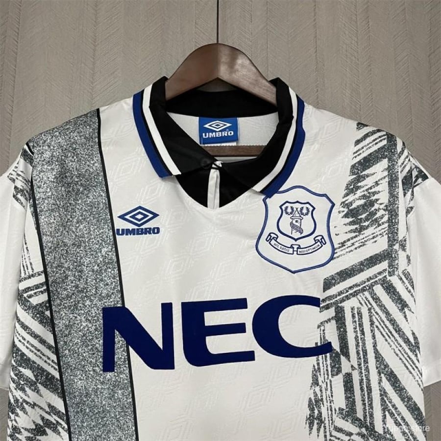 Everton set 1994-1995 season white