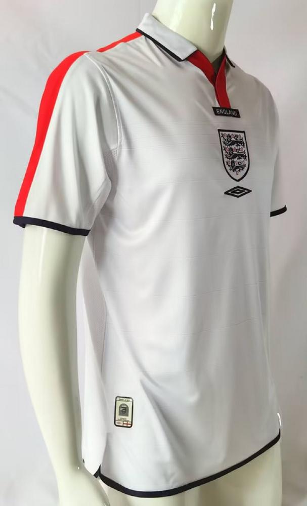 تيشيرت منتخب انجلترا موسم 2004 ابيض