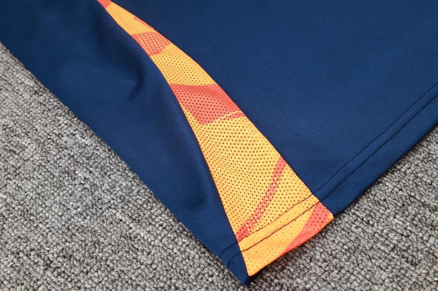 Manchester United 2024-2025 winter training set navy