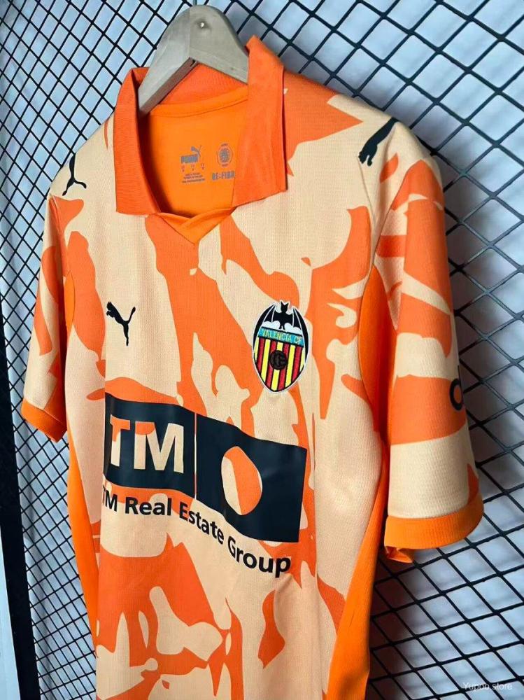 Valencia set special for the Retro Tour 2025-2026