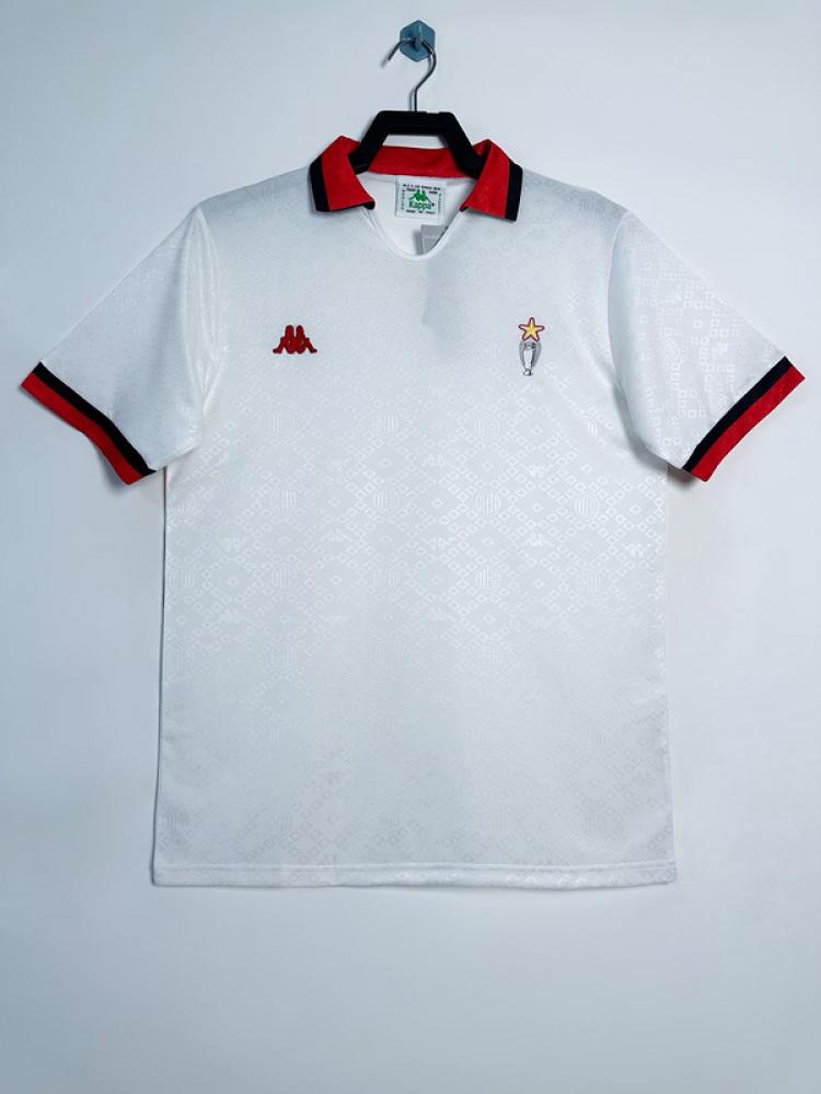 طقم ميلان موسم 1989-1990 ابيض
