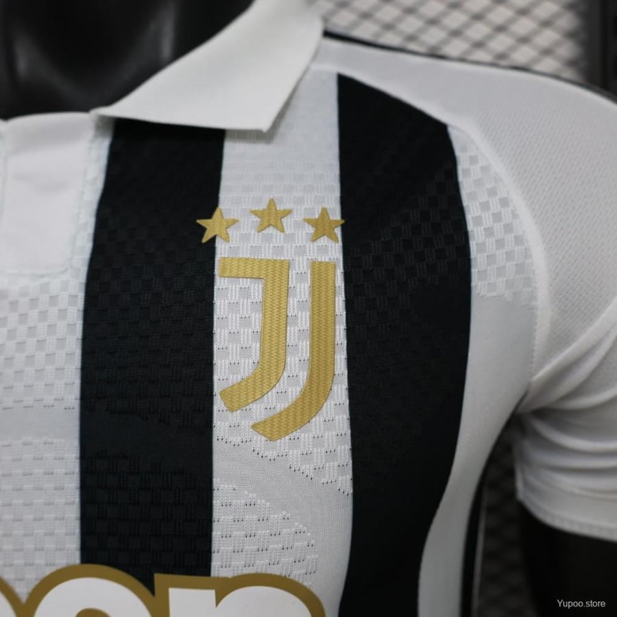 طقم يوفنتوس الاساسي 2026-2027