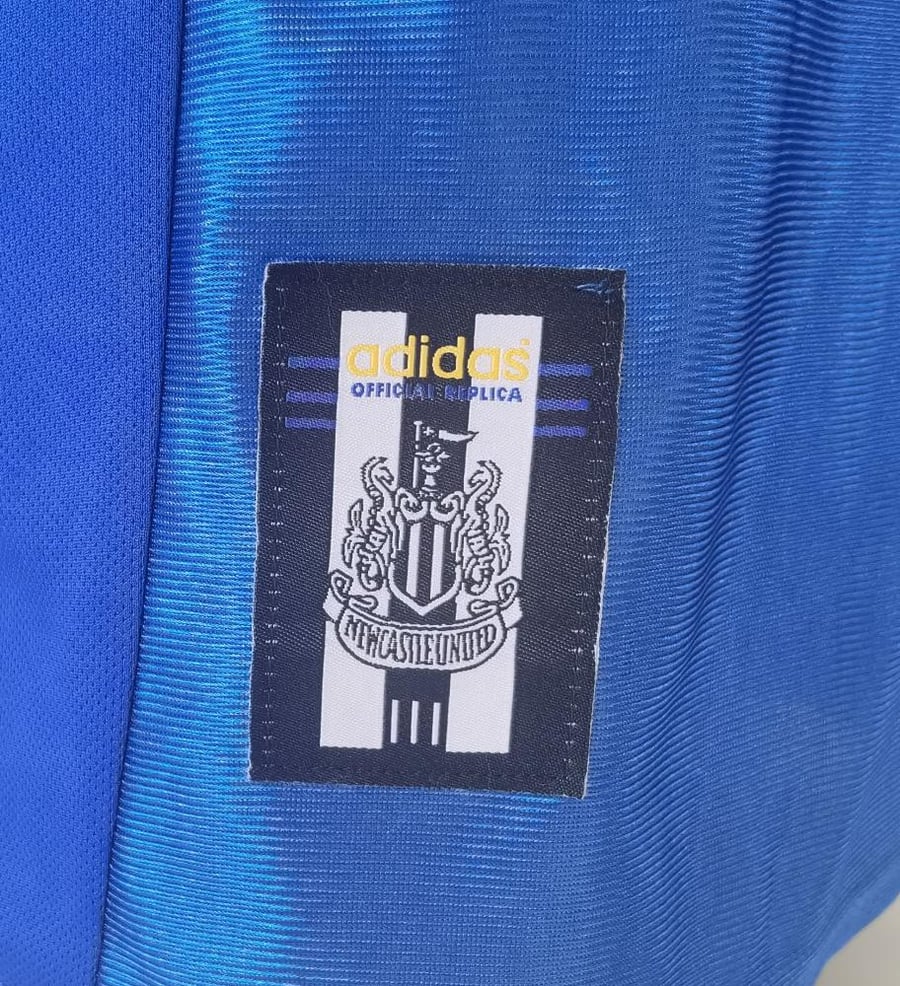 Newcastle United kit for the 1998-1999 season