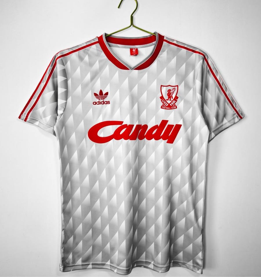 طقم ليفربول موسم 1989-1991 رمادي