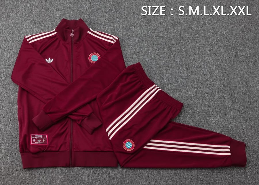 Winter training set Bayern Munich 2025-2026 white full zipper