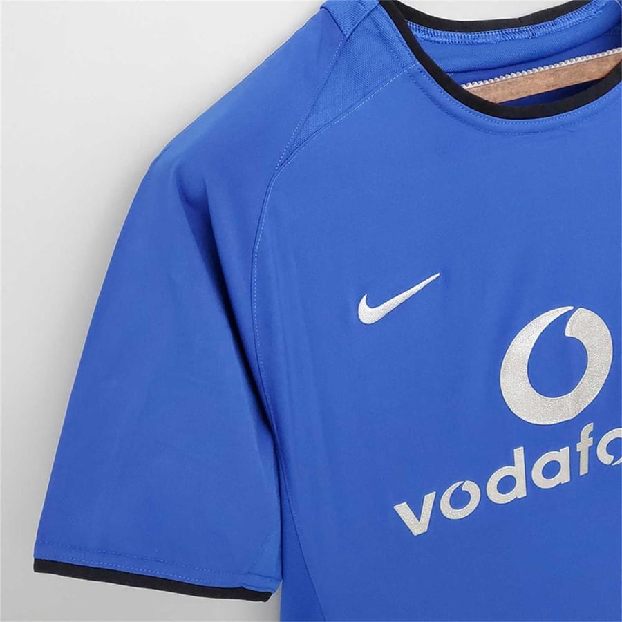 Manchester United kit 2002-2004 season blue