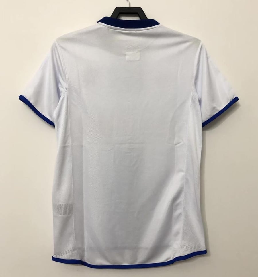 Chelsea set for the 2003-2004 season white