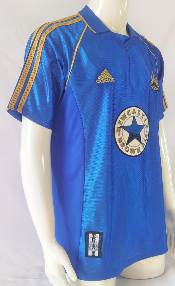 Newcastle United kit for the 1998-1999 season
