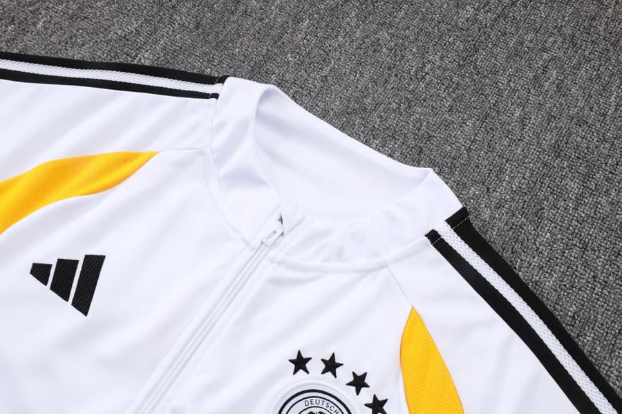 طقم تدريب شتوي منتخب المانيا 2025-2026 ابيض سحاب كامل