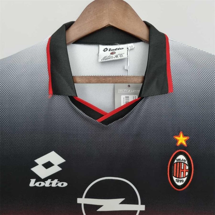 Milan kit 1995-1996 training