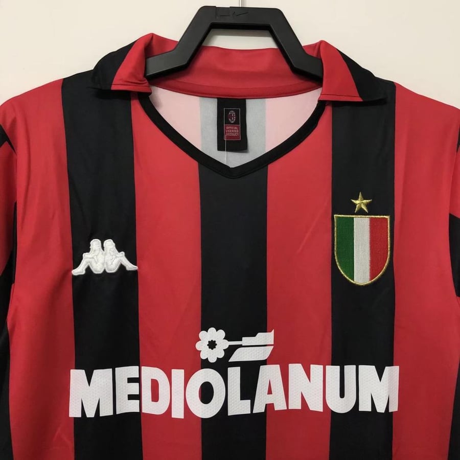 Milan kit 1988-1989 season