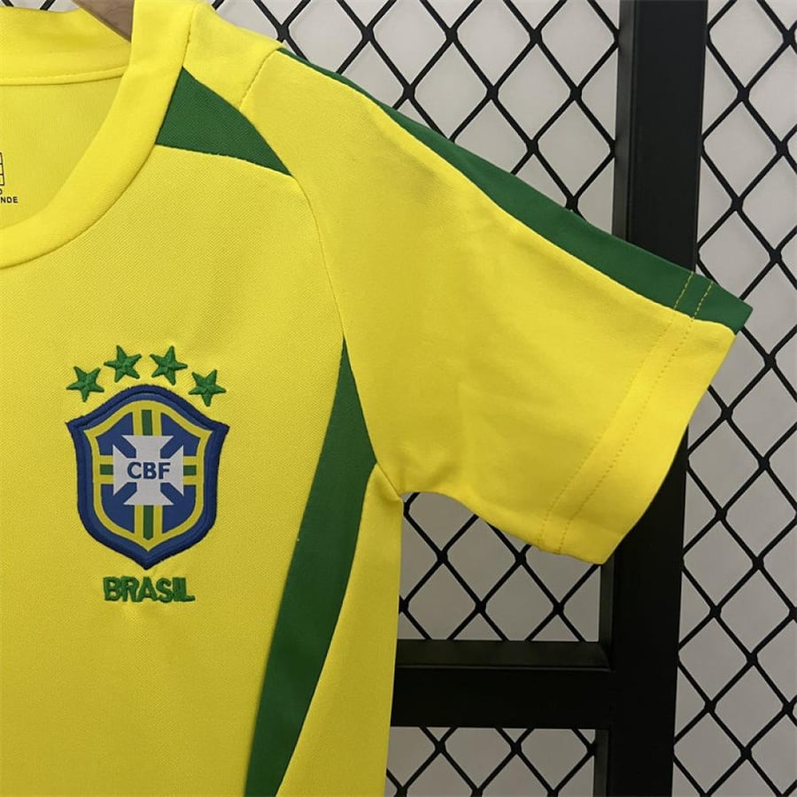 طقم منتخب البرازيل موسم 2002  اطفال اصفر
