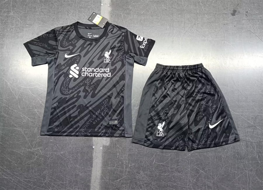 طقم ليفربول حارس مرمى 2024-2025 اطفال