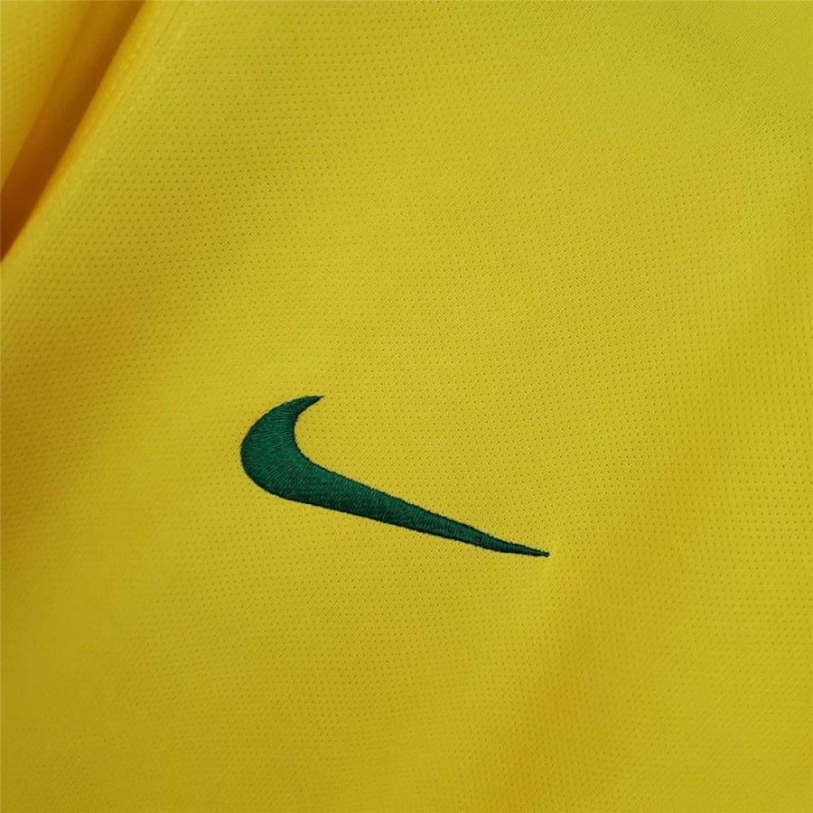 Brazil national team set 2006 season yellow