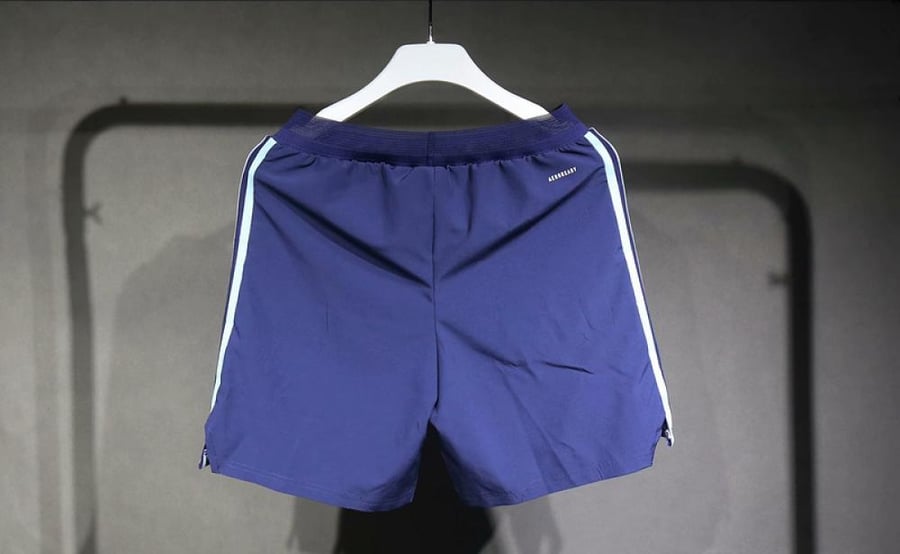 Arsenal third kit for the 2024-2025 season, long sleeve