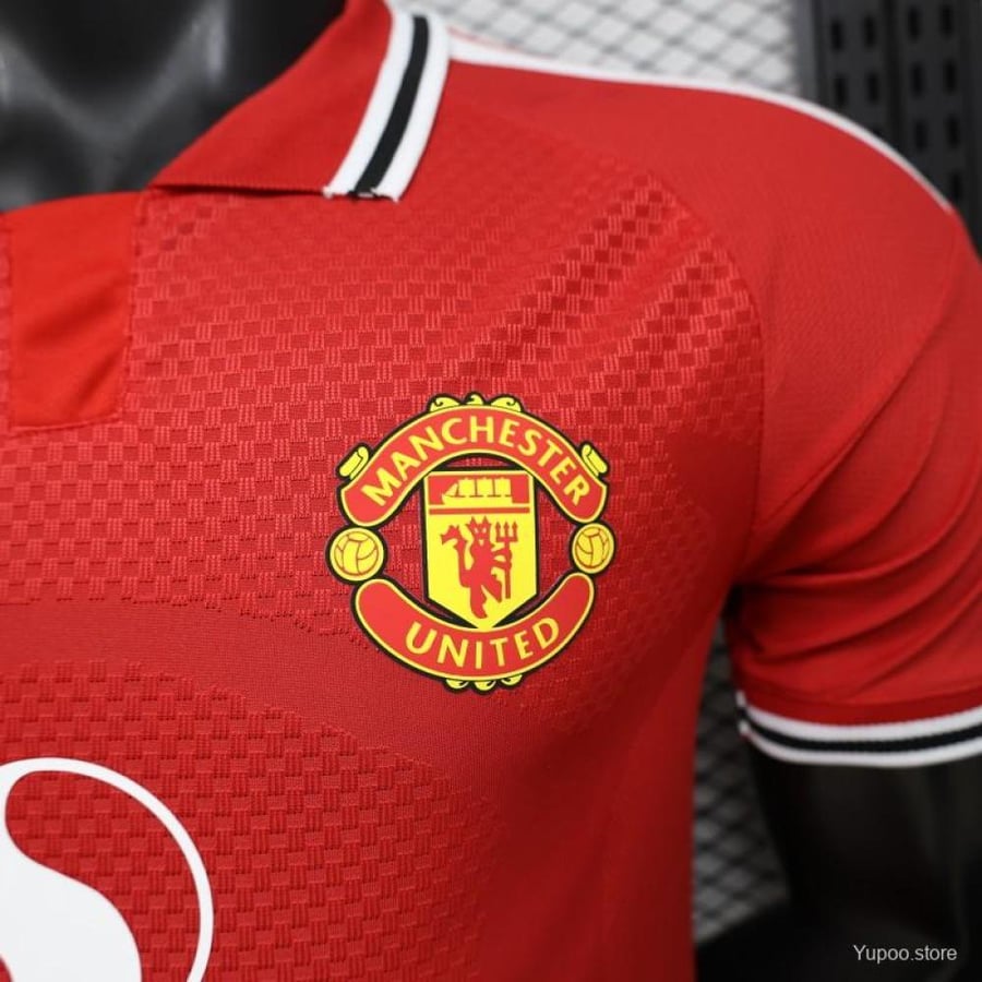 Manchester United main kit 2026-2027